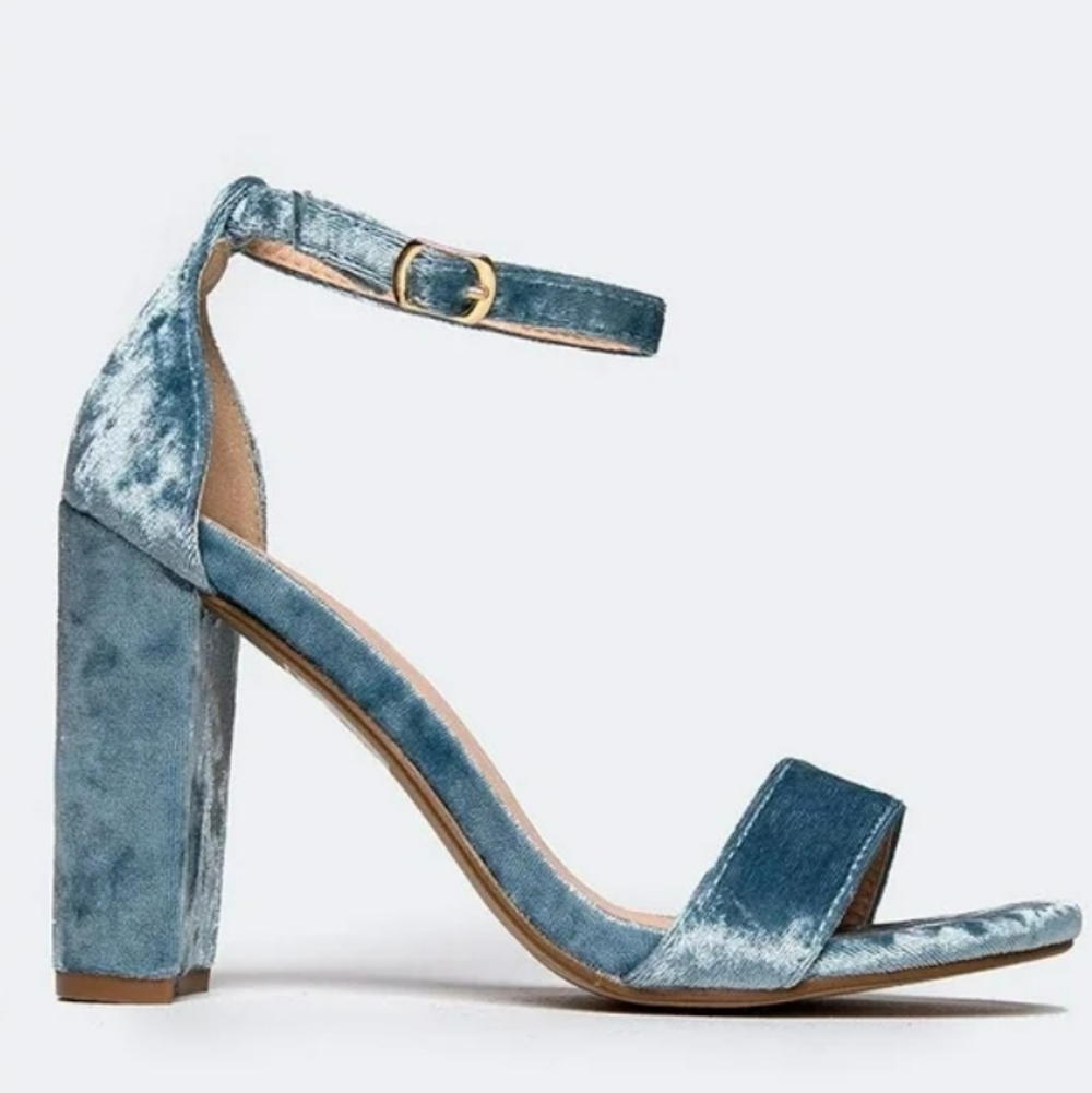 J. Adams NWOT Blue Plush Velvet Block Heel Sandals with Ankle Strap - Picture 2 of 6